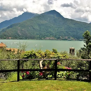  Apartment Il Medeghino Italien